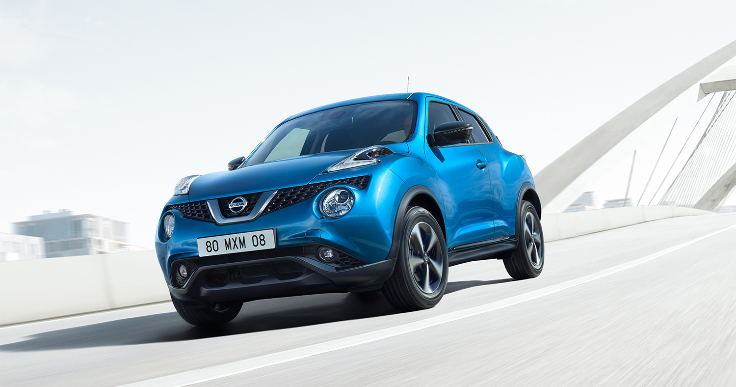 teal nissan juke